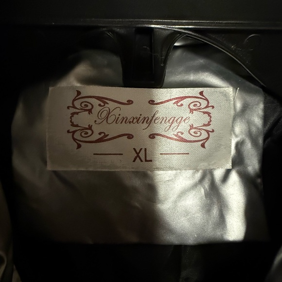 Women's Silver snowsuit - Picture 4 of 5